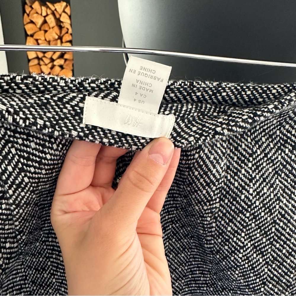 HM Mini skirt classic pattern